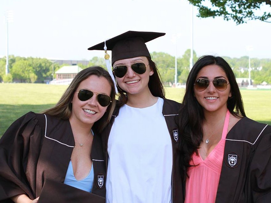 25 πανεπιστήμια στις ΗΠΑ που εξασφαλίζουν στους αποφοίτους τους μισθό «χρυσάφι» [λίστα] | iefimerida.gr 2