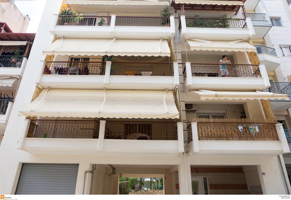 Φρίκη στη Θεσσαλονίκη: Το τηλεφώνημα του παιδοκτόνου στην Αστυνομία -Ελάτε γρήγορα, έπνιξα την κόρη μου τη Χρύσα | iefimerida.gr 0