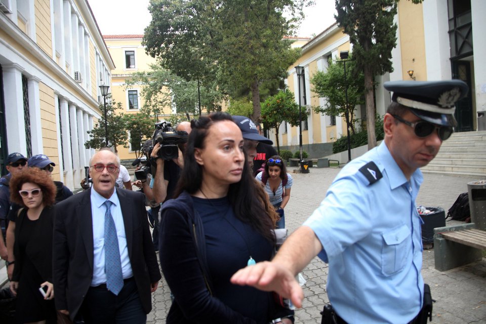 Προστασία για τη ζωή της ζήτησε η Βίκυ Σταμάτη - Τι κατέθεσε στους Ελβετούς δικαστές | iefimerida.gr 1