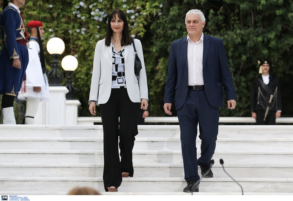 Στους κήπους του Προεδρικού η γιορτή της Δημοκρατίας -Ποιοι έδωσαν το «παρών» [εικόνες] | iefimerida.gr 24