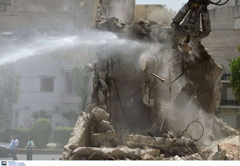 Κατεδαφίστηκε ο εξωτερικός τοίχος των γυναικείων φυλακών Κορυδαλλού -Θα γίνει χώρος πρασίνου [εικόνες] | iefimerida.gr 1