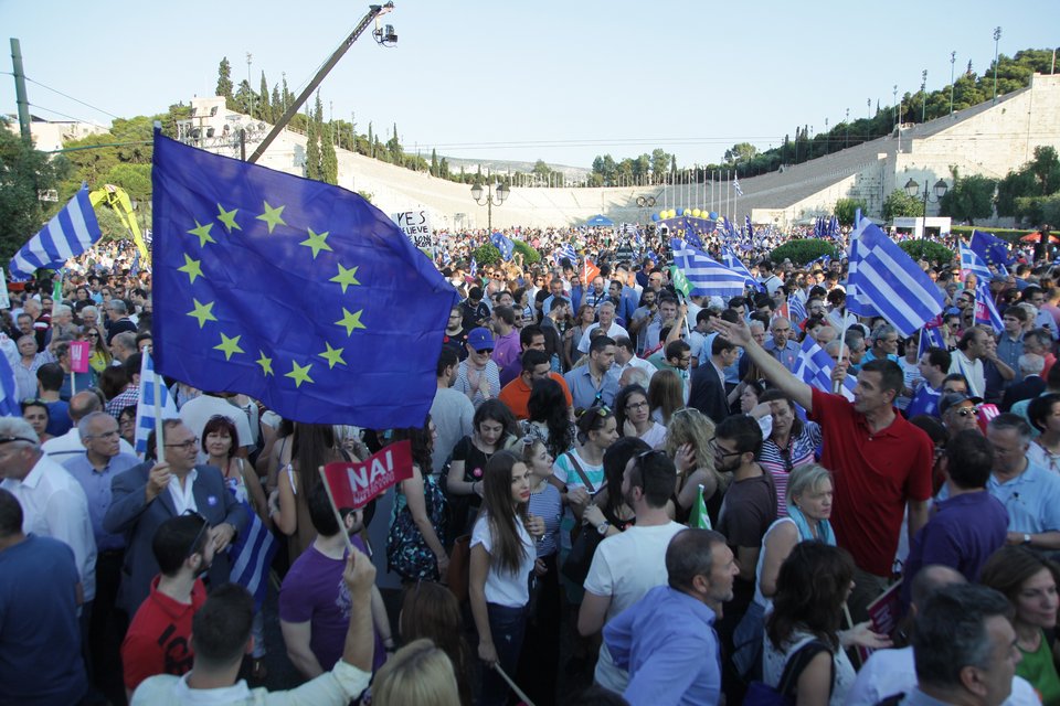 Πλημμύρισε το Καλλιμάρμαρο - Με τον Εθνικό Υμνο τελείωσε η συγκέντρωση [εικόνες]  | iefimerida.gr 2