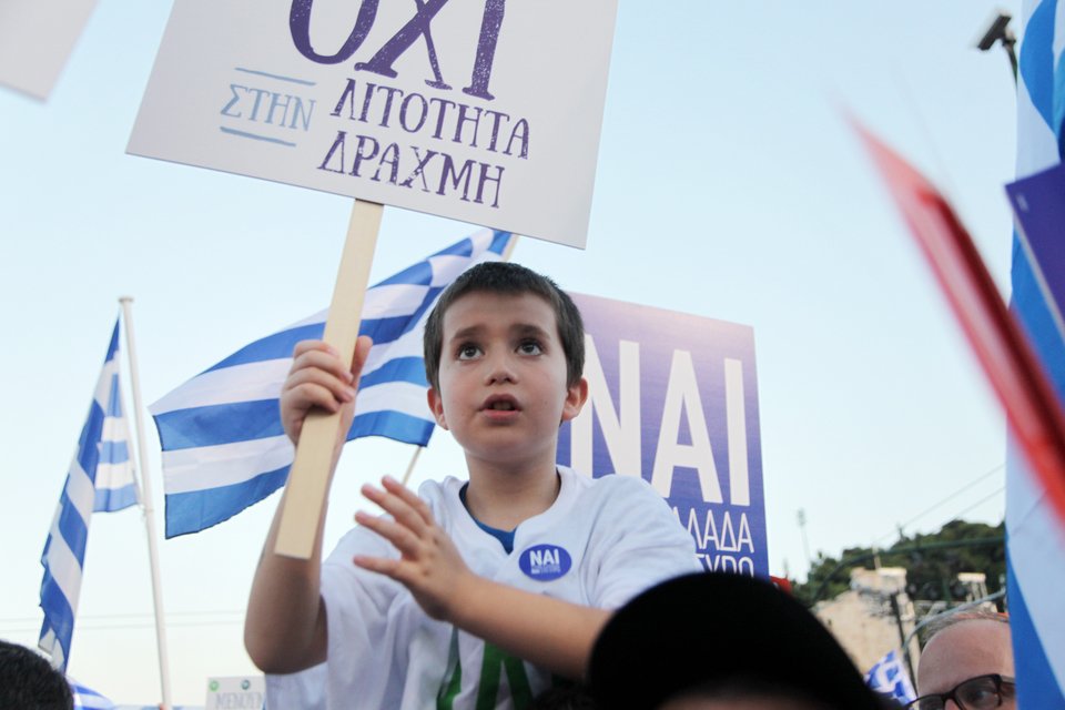 Πλημμύρισε το Καλλιμάρμαρο - Με τον Εθνικό Υμνο τελείωσε η συγκέντρωση [εικόνες]  | iefimerida.gr 10