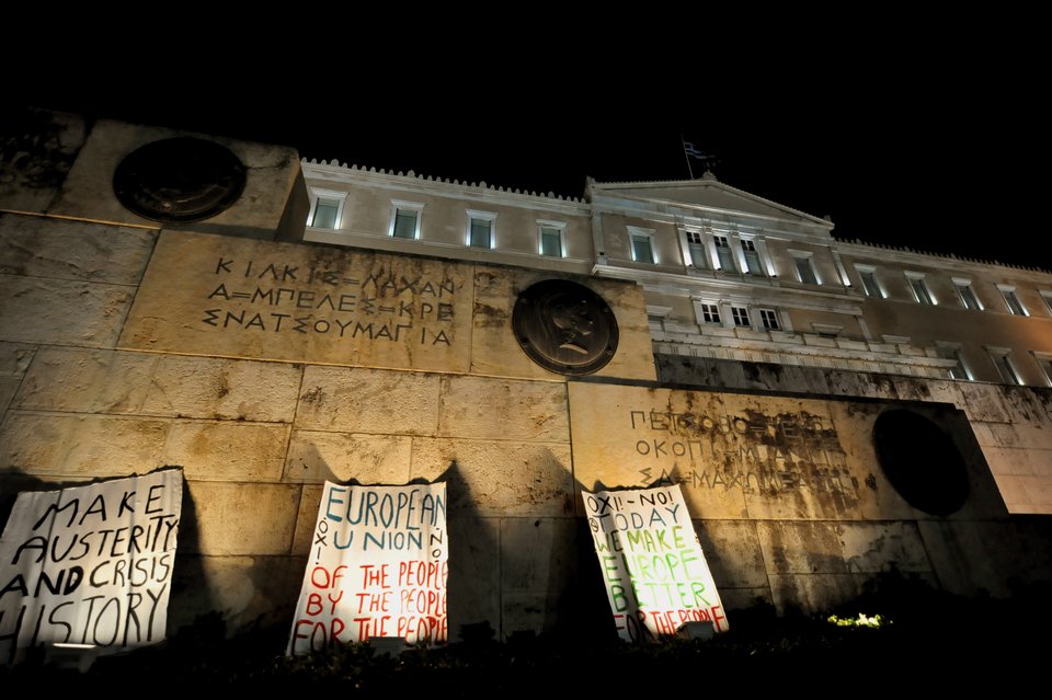 Τσίπρας: Την Κυριακή πείτε «όχι» στα τελεσίγραφα και τους εκβιασμούς -H συγκέντρωση στο Σύνταγμα [εικόνες & βίντεο] | iefimerida.gr 0