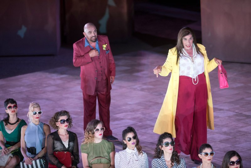 Κατάμεστο το αρχαίο θέατρο της Επιδαύρου -18.000 θεατές είδαν τις «Εκκλησιάζουσες» [εικόνες] | iefimerida.gr 5