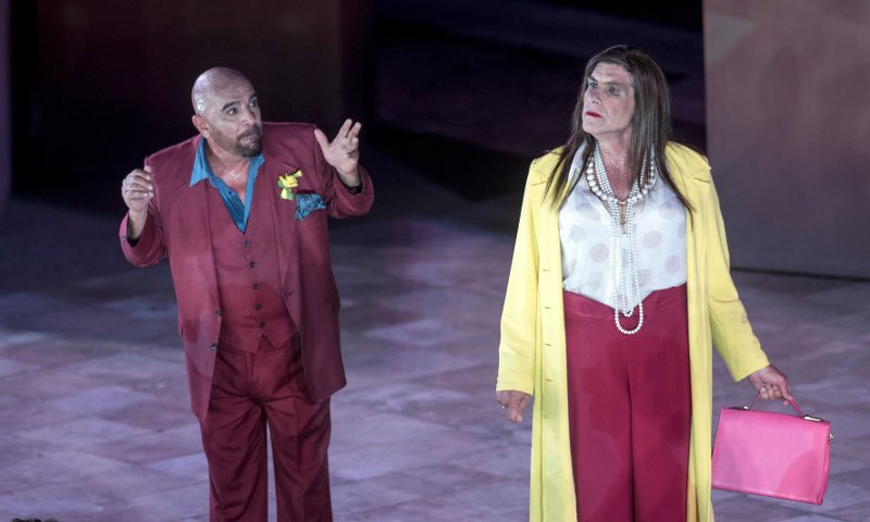 Κατάμεστο το αρχαίο θέατρο της Επιδαύρου -18.000 θεατές είδαν τις «Εκκλησιάζουσες» [εικόνες] | iefimerida.gr 6