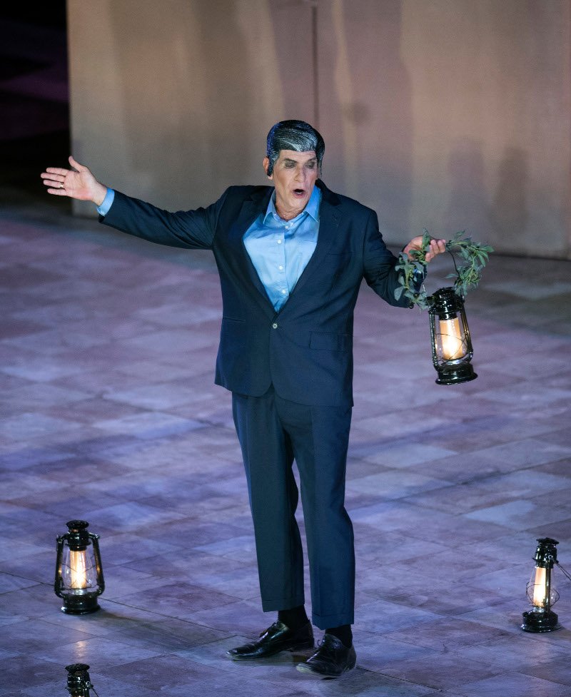 Κατάμεστο το αρχαίο θέατρο της Επιδαύρου -18.000 θεατές είδαν τις «Εκκλησιάζουσες» [εικόνες] | iefimerida.gr 9