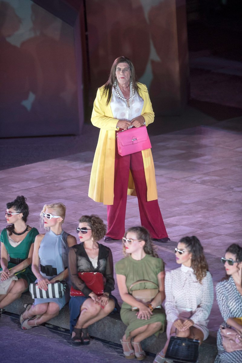 Κατάμεστο το αρχαίο θέατρο της Επιδαύρου -18.000 θεατές είδαν τις «Εκκλησιάζουσες» [εικόνες] | iefimerida.gr 11