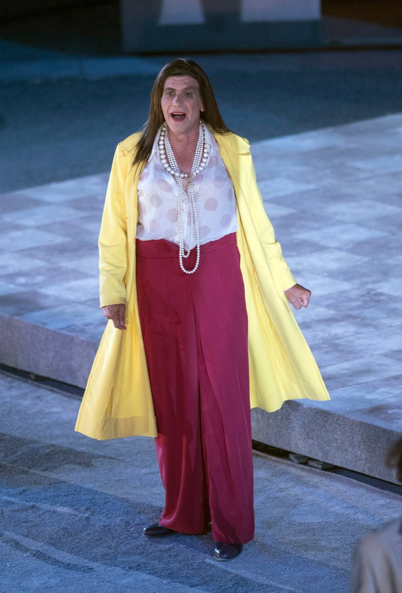 Κατάμεστο το αρχαίο θέατρο της Επιδαύρου -18.000 θεατές είδαν τις «Εκκλησιάζουσες» [εικόνες] | iefimerida.gr 12