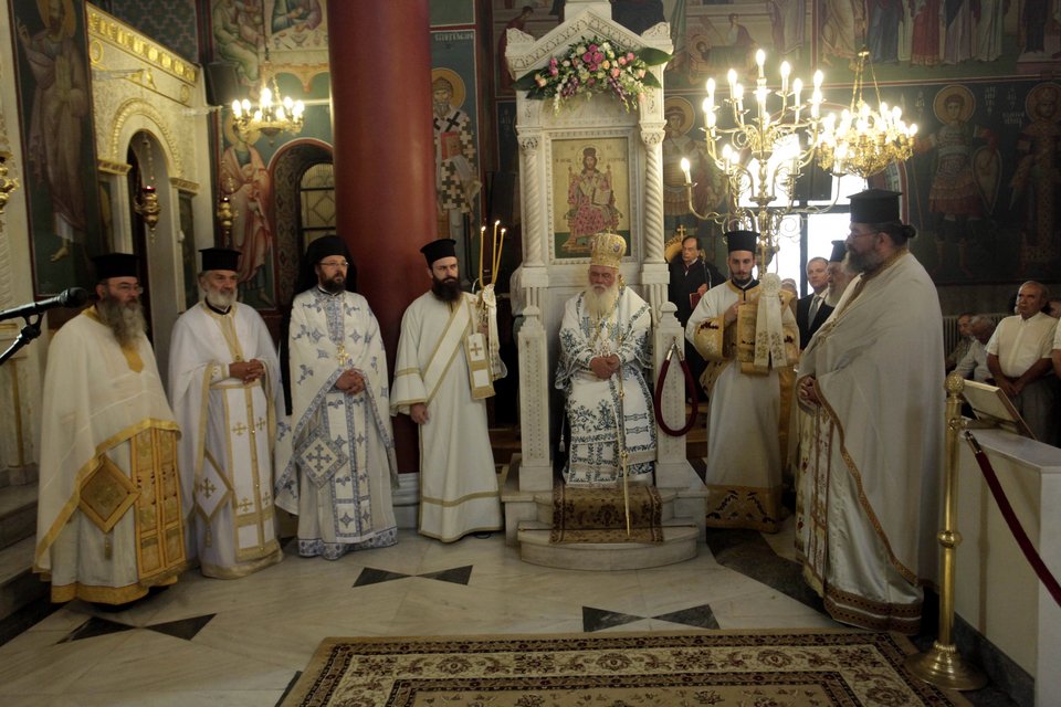 Με λαμπρότητα ο εορτασμός για την Παναγία σε Τήνο και Πόντο -Ηθη και έθιμα από όλη τη χώρα [εικόνες] | iefimerida.gr 3