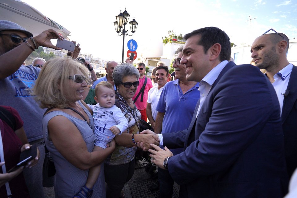 Τσίπρας: Θα διαψεύσουμε τις δημοσκοπήσεις, δεν θα είναι ντέρμπι [εικόνες&βίντεο]  | iefimerida.gr 4