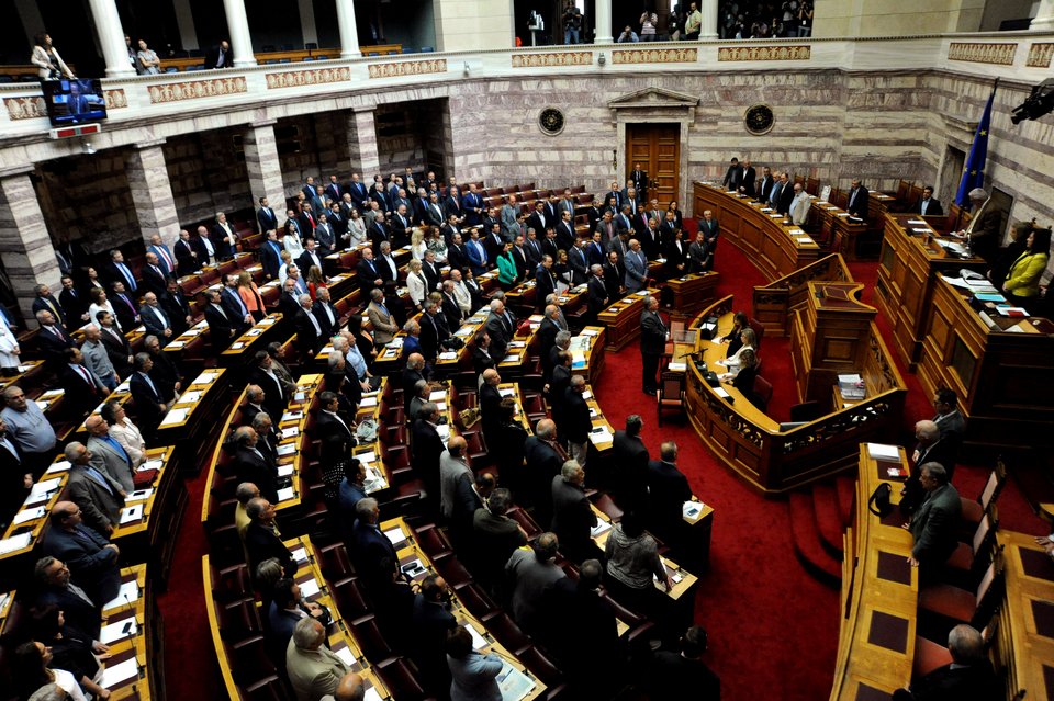 Η «μοναχική» ορκωμοσία του Νίκου Κοτζιά [εικόνες] | iefimerida.gr 2