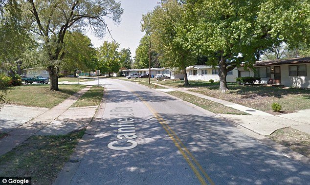 Δεύτερος νεκρός στο Μιζούρι: Φόβοι για νέα «καυτή» νύχτα στις ΗΠΑ [εικόνες] | iefimerida.gr 0