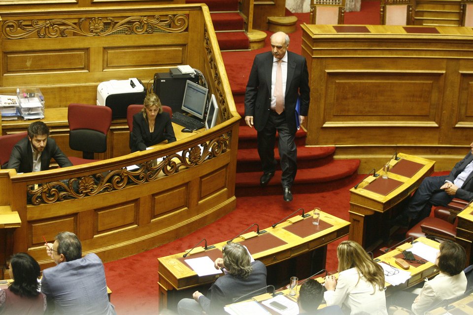 Oταν ο Μεϊμαράκης άλλαξε... δρόμο για να μην περάσει ξανά δίπλα από τον Τσίπρα [εικόνες] | iefimerida.gr 5