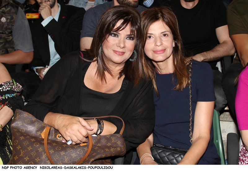 Βάσια Παναγοπούλου με την αδερφή της,Ανθή