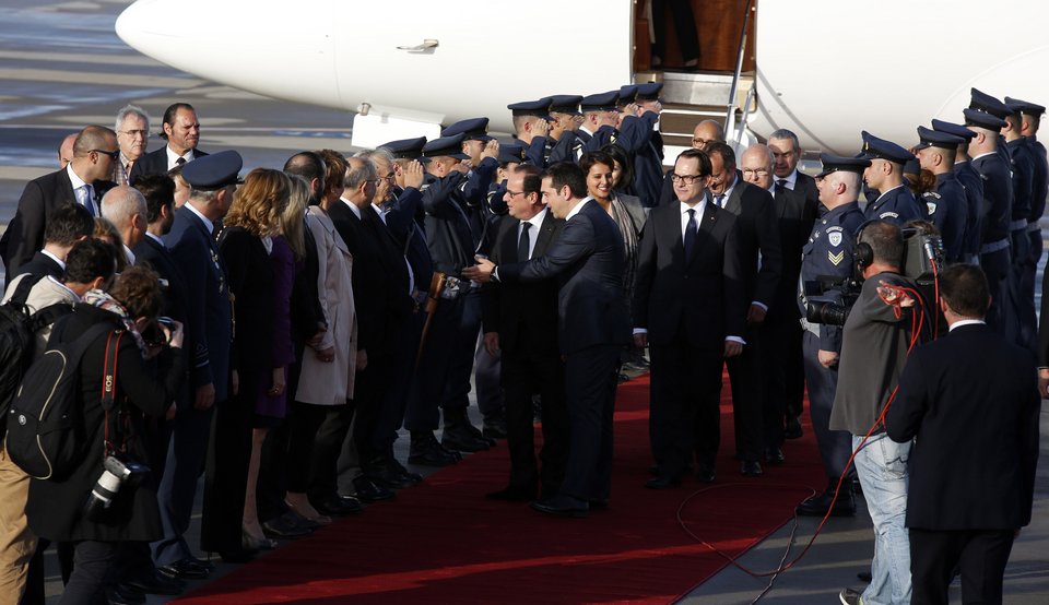 Τα δώρα του Ολάντ στον Τσίπρα: Υπόσχεται επενδύσεις και στήριξη | iefimerida.gr 2