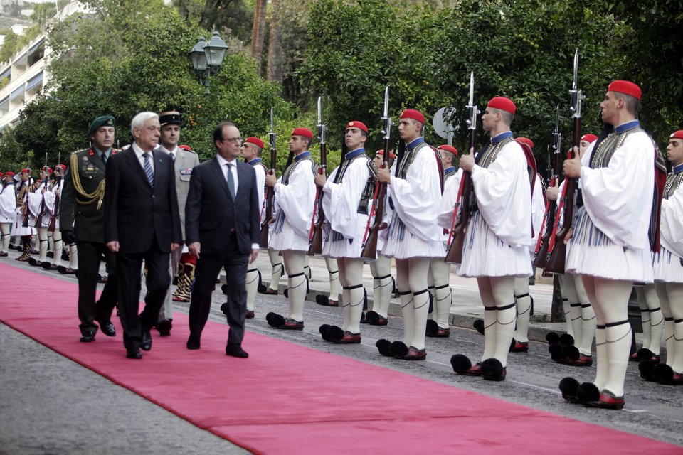 Ολάντ: Ερχόμαστε στην Ελλάδα για διακοπές, να κάνουμε και επενδύσεις | iefimerida.gr 1