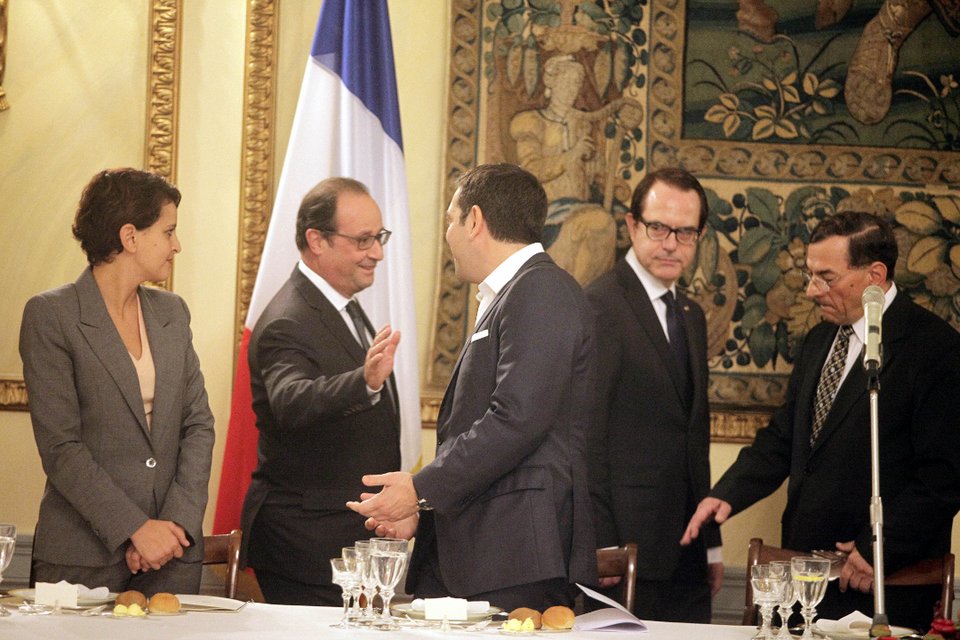 Το παρασκήνιο από το δείπνο με τον Ολάντ [εικόνες]  | iefimerida.gr 0