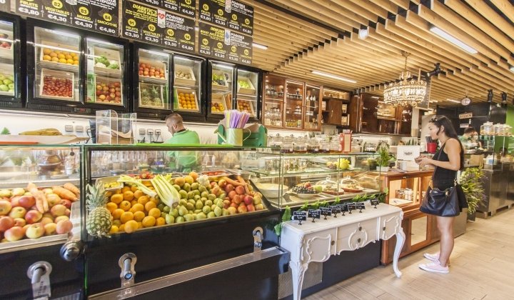 Μαγαζιά με χυμούς, το νέο τρεντ -Το ομορφότερο στο κέντρο το άνοιξε ο Αντώνης Φουρλής [εικόνες] | iefimerida.gr 4