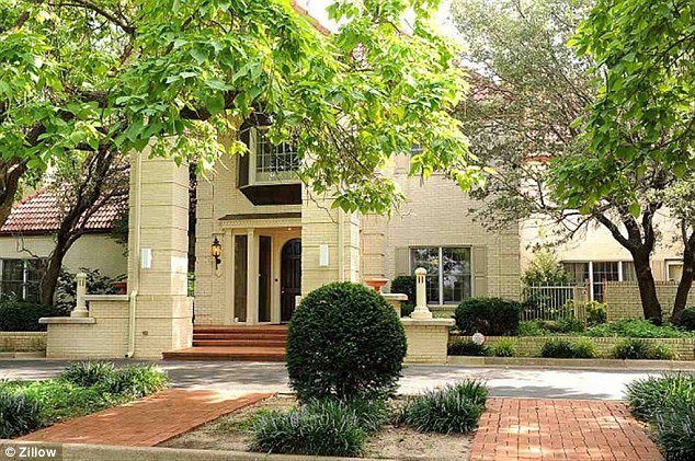 Παράλογο: Αυτή η γυναίκα έσκισε την επιταγή των 818 εκατ. ευρώ που της έδωσε ο πρώην σύζυγός της για το διαζύγιό τους [εικόνες] | iefimerida.gr 13