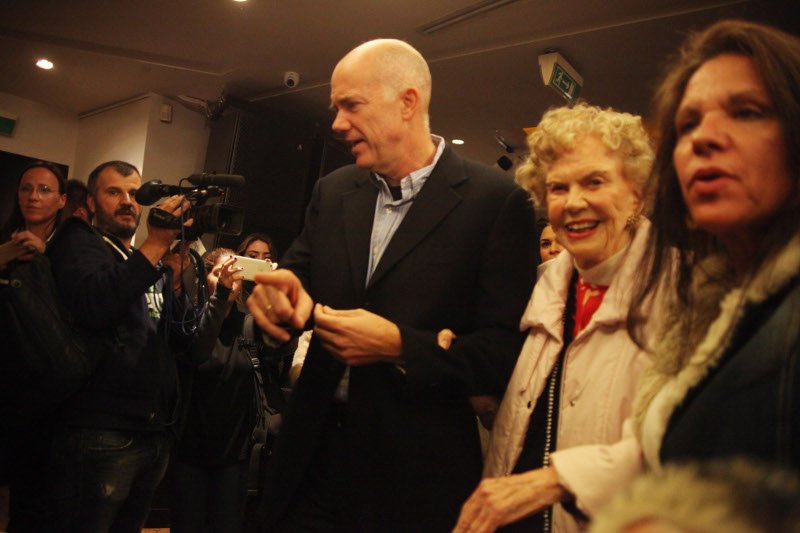 Ηχηρή απουσία: Ο Γιώργος Παπανδρέου δεν πήγε στο βιβλίο της Μαργαρίτας - Η πανέμορφη εγγονή της που εντυπωσίασε [εικόνες & βίντεο]  | iefimerida.gr 9