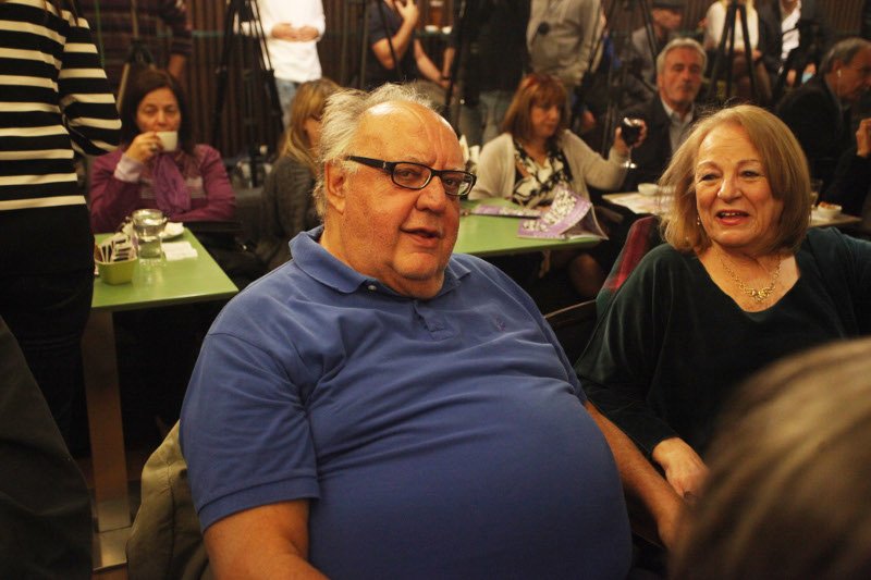 Ηχηρή απουσία: Ο Γιώργος Παπανδρέου δεν πήγε στο βιβλίο της Μαργαρίτας - Η πανέμορφη εγγονή της που εντυπωσίασε [εικόνες & βίντεο]  | iefimerida.gr 6