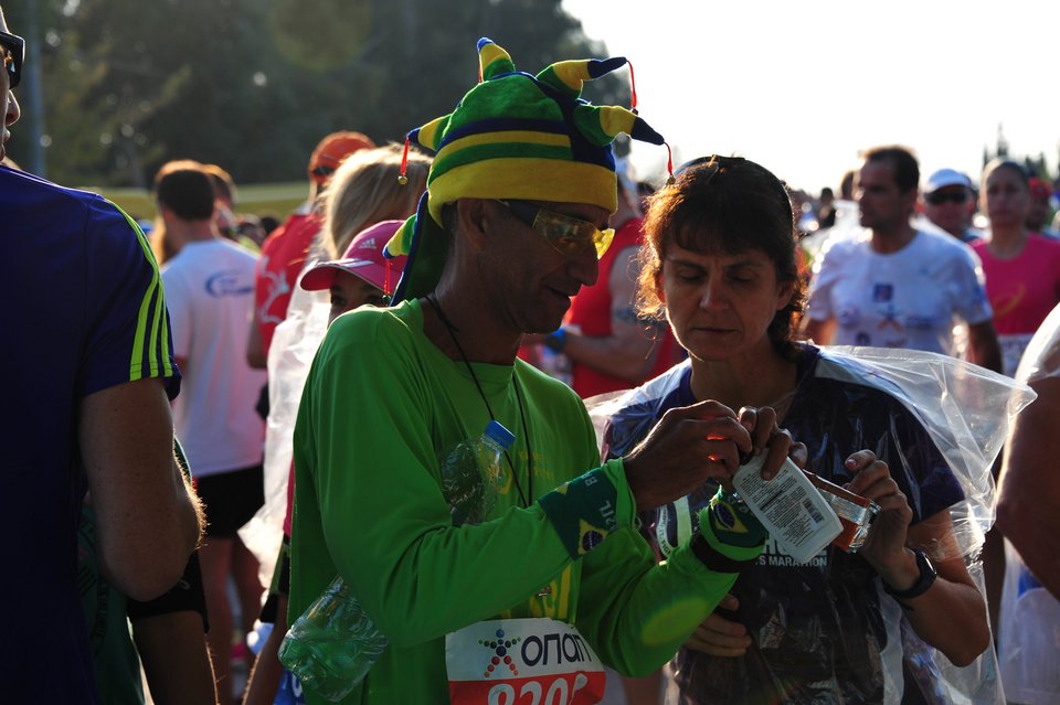 Μαραθώνιος: Γιορτή στους δρόμους της Αθήνας με χιλιάδες συμμετοχές - Νικητής ο Μερούσης [εικόνες] | iefimerida.gr 2