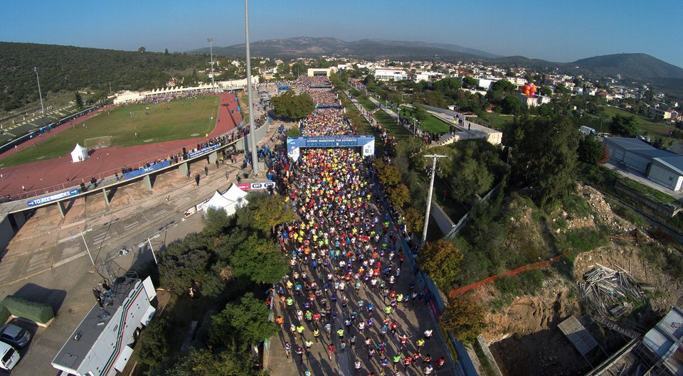 Μαραθώνιος: Γιορτή στους δρόμους της Αθήνας με χιλιάδες συμμετοχές - Νικητής ο Μερούσης [εικόνες] | iefimerida.gr 11