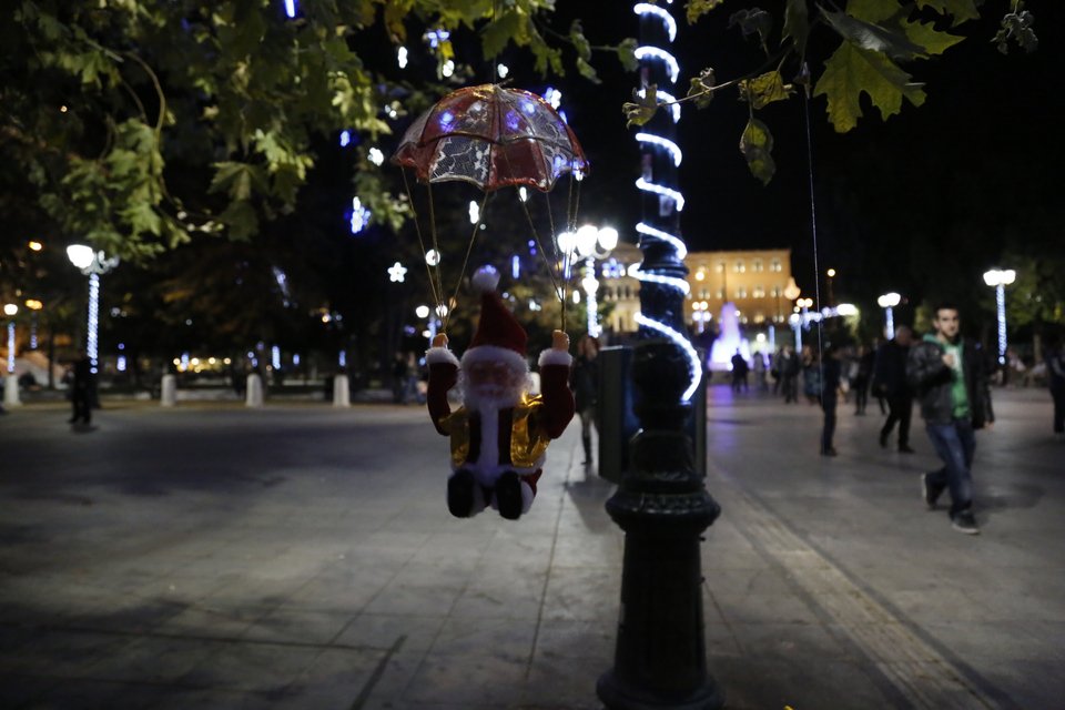 «Μύρισε» Χριστούγεννα το κέντρο της Αθήνας [εικόνες] | iefimerida.gr 10