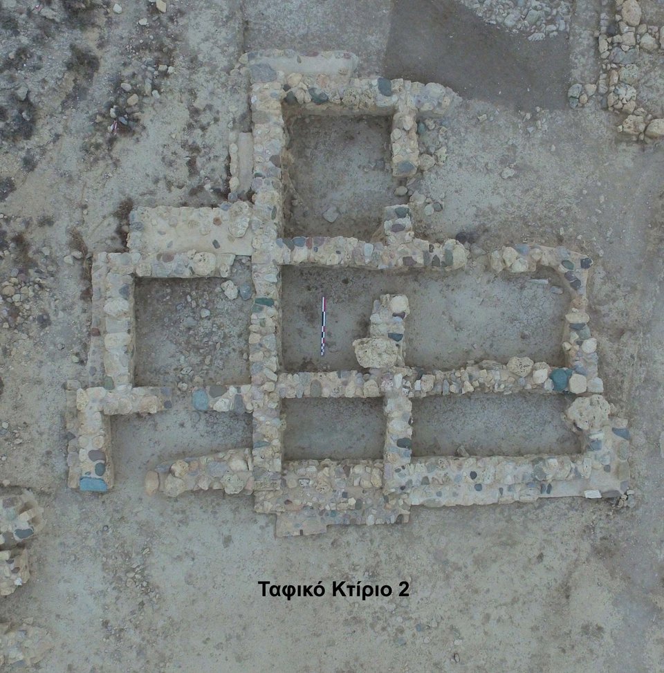 Βρέθηκαν Πρωτομινωικοί ελίτ τάφοι στη Σητεία -Με περίτεχνες χάντρες από χρυσό και κρύσταλλο [εικόνες] | iefimerida.gr 7