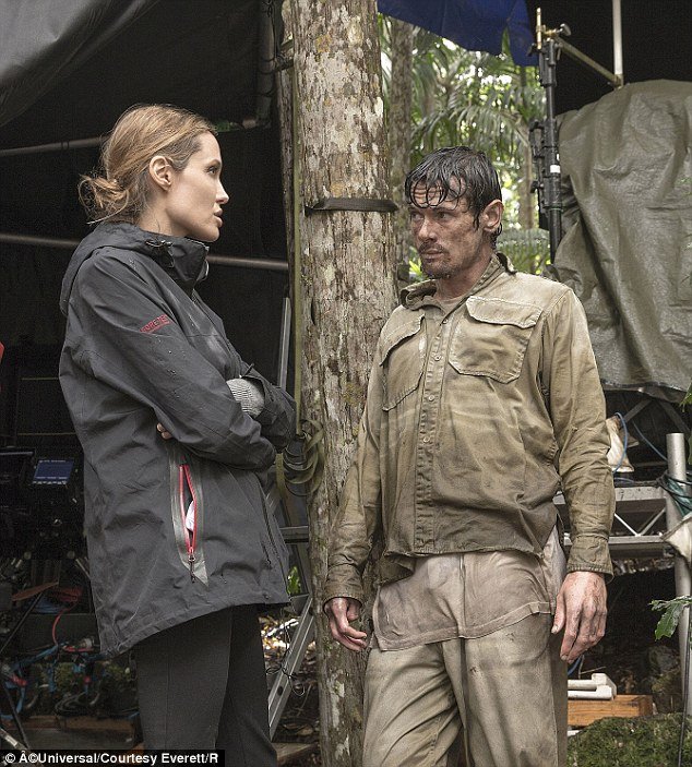 Γιατί η Αντζελίνα Τζολί αποστεώθηκε [εικόνες] | iefimerida.gr 0