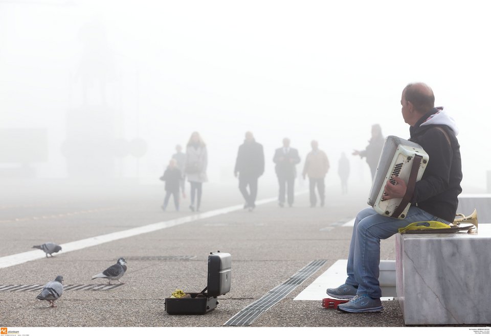 «Αγγελοπουλικό» τοπίο στην ομίχλη η παραλία Θεσσαλονίκης [εντυπωσιακές εικόνες] | iefimerida.gr 8
