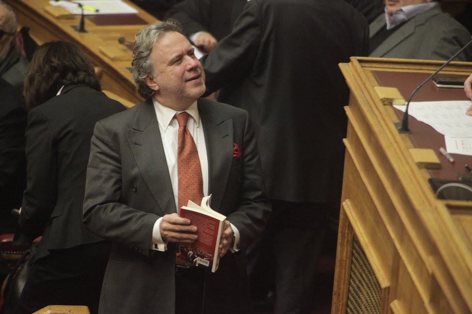 Ο Κατρούγκαλος μελετά το «Πείραμα της Λατινικής Αμερικής» από τα υπουργικά έδρανα [εικόνες] | iefimerida.gr 3