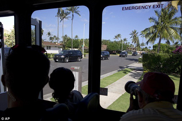 Τι συμβαίνει όταν οι Ομπάμα πάνε στη θάλασσα -Πράκτορες με τζετ σκι απέκλεισαν παραλία [εικόνες] | iefimerida.gr 3