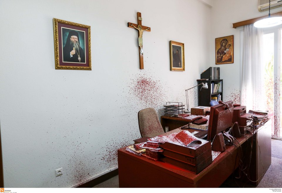 Ανθιμος: Αν δεν λειτουργεί το κράτος να πάρει ο καθένας την υπόθεση στα χέρια του [εικόνες]  | iefimerida.gr 1