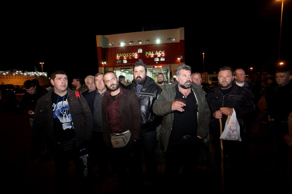 Ξεκίνησε η απόβαση των αγροτών | iefimerida.gr 1