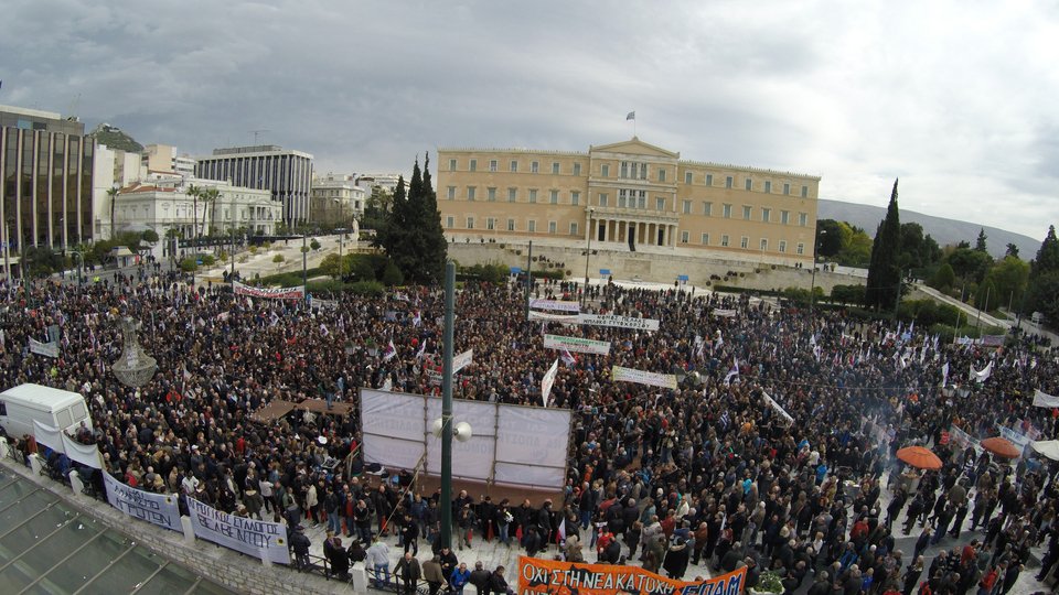 Δεύτερη λαοθάλασσα των αγροτών στο Σύνταγμα -«Ηρθε η ώρα για νέο Κιλελέρ» φώναζαν [εικόνες] | iefimerida.gr 4