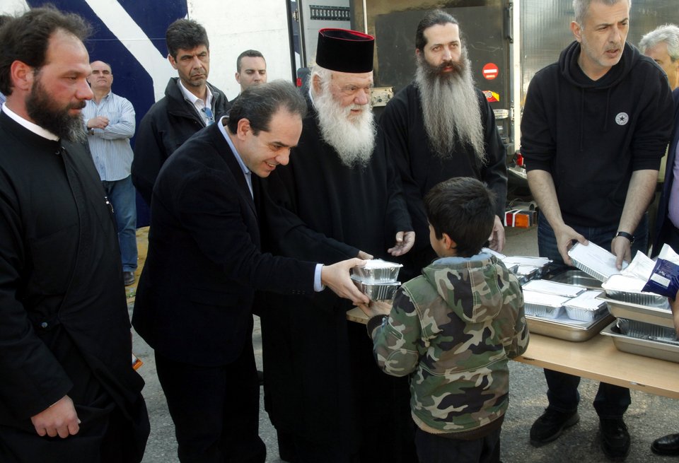 Ιερώνυμος από τον Πειραιά: Κατάντια της Ευρώπης η συμπεριφορά της στην προσφυγική κρίση [εικόνες] | iefimerida.gr 4