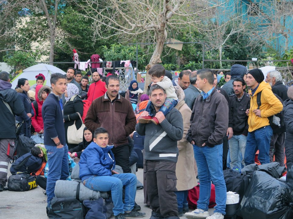 4.500 πρόσφυγες εγκλωβισμένοι στο λιμάνι του Πειραιά | iefimerida.gr 2