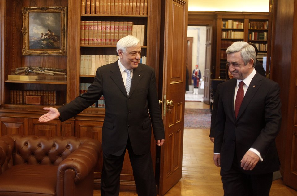 Τετ α τετ Παυλόπουλου-Σαρκισιάν: Οφείλουμε να υπερασπιστούμε το ευρωπαϊκό οικοδόμημα | iefimerida.gr 2
