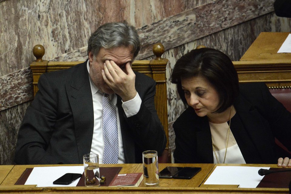 Απηύδησε ο Βούτσης με τους βουλευτές: Πού τη βρίσκετε την όρεξη τέτοια ώρα; [εικόνες] | iefimerida.gr 0