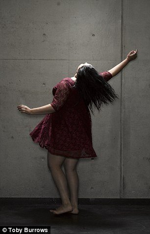 Το πιο ανατρεπτικό σόου χορού -Παχουλές χορεύτριες με έξτρα κιλά αλλά μεγάλη ευλυγισία [εικόνες] | iefimerida.gr 1