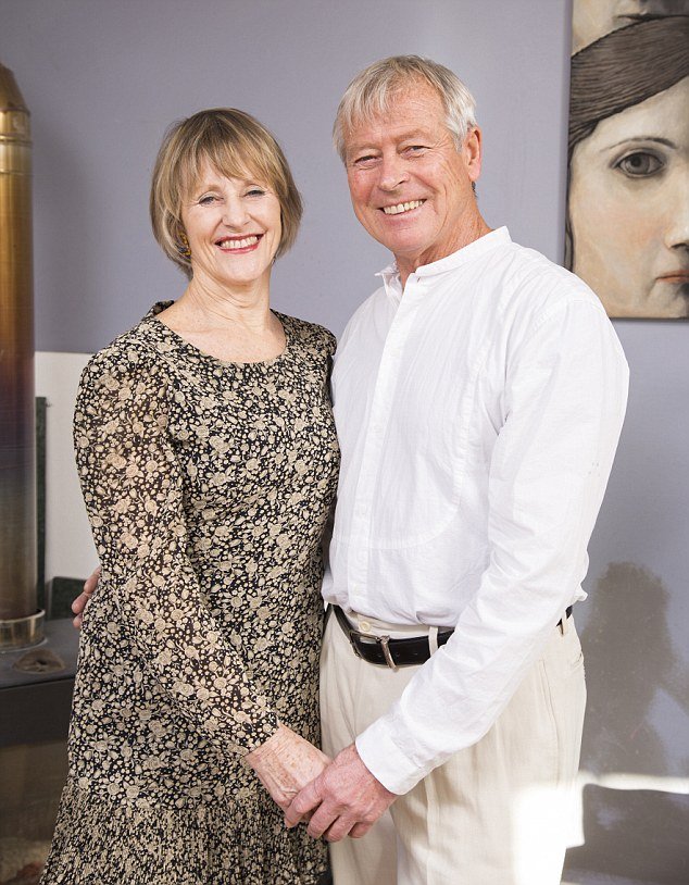 Δημοσιογράφος εξομολογείται: Η ζωή μου με επτά διαφορετικούς συζύγους μέσα σε 42 χρόνια [εικόνες] | iefimerida.gr 4