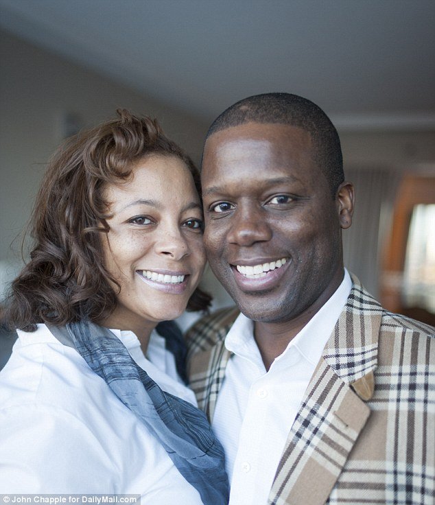 Βαλίτσες με δολάρια, στρίπερ και ακριβά ρολόγια: Ο μυστηριώδης κόσμος ενός διάσημου μποξέρ [εικόνες] | iefimerida.gr 2