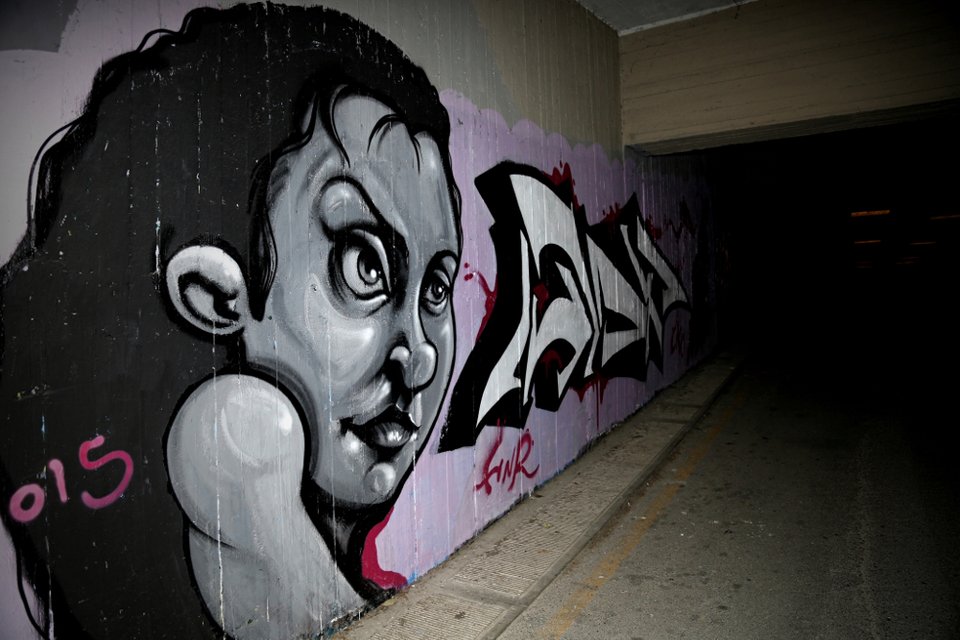 Τα «κρυμμένα» γκράφιτι της Αθήνας -Ξεφυτρώνουν σε κάθε γωνιά της πόλης [εικόνες] | iefimerida.gr 1