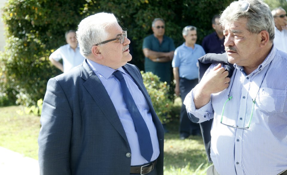 Πλήθος κόσμου στο τελευταίο «αντίο» στον Γιώργο Παναγιωτακόπουλο  [εικόνες] | iefimerida.gr 7