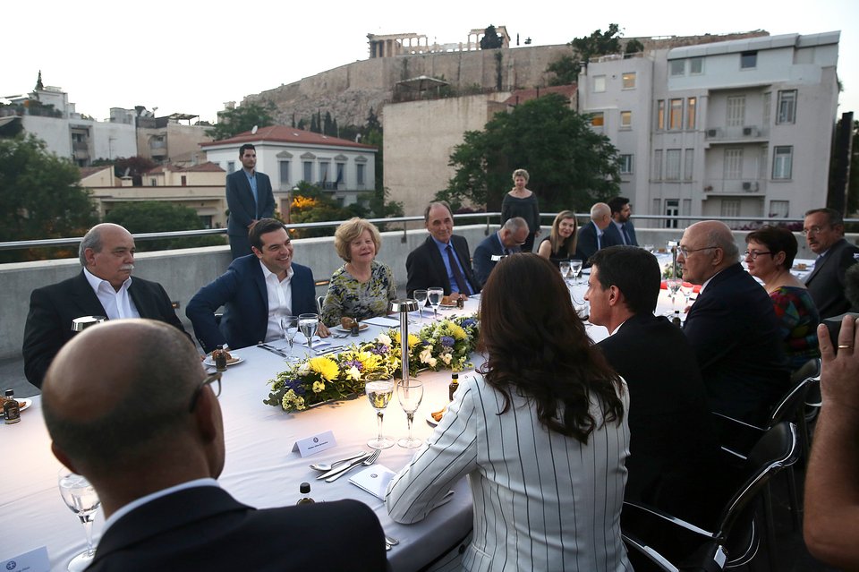 Χαλαρό δείπνο Τσίπρα-Βαλς στο Μουσείο της Ακρόπολης [εικόνες] | iefimerida.gr 2