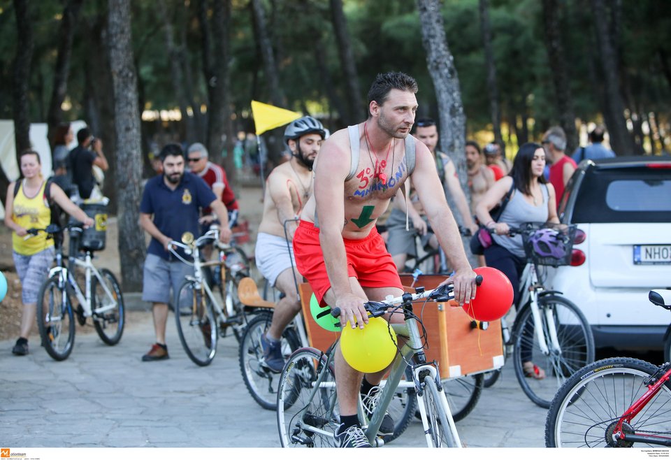 Γυμνή ποδηλατοδρομία στη Θεσσαλονίκη για καλό σκοπό [εικόνες] | iefimerida.gr 7