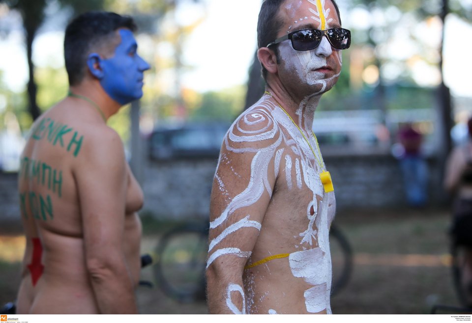 Γυμνή ποδηλατοδρομία στη Θεσσαλονίκη για καλό σκοπό [εικόνες] | iefimerida.gr 10