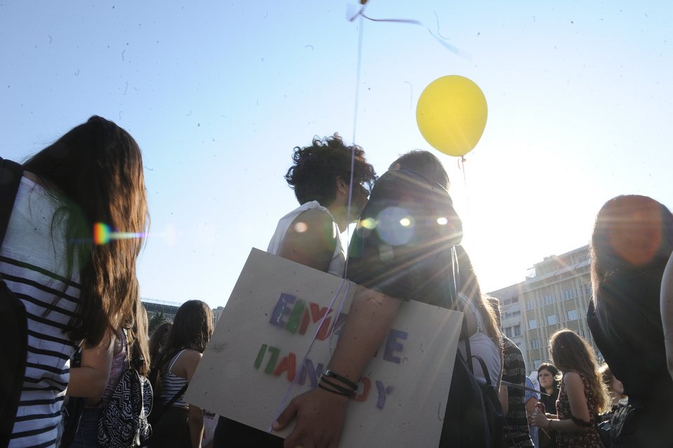 12ο Αthens Pride: Στα χρώματα του ουράνιου τόξου βάφτηκε η Αθήνα [εικόνες]  | iefimerida.gr 1